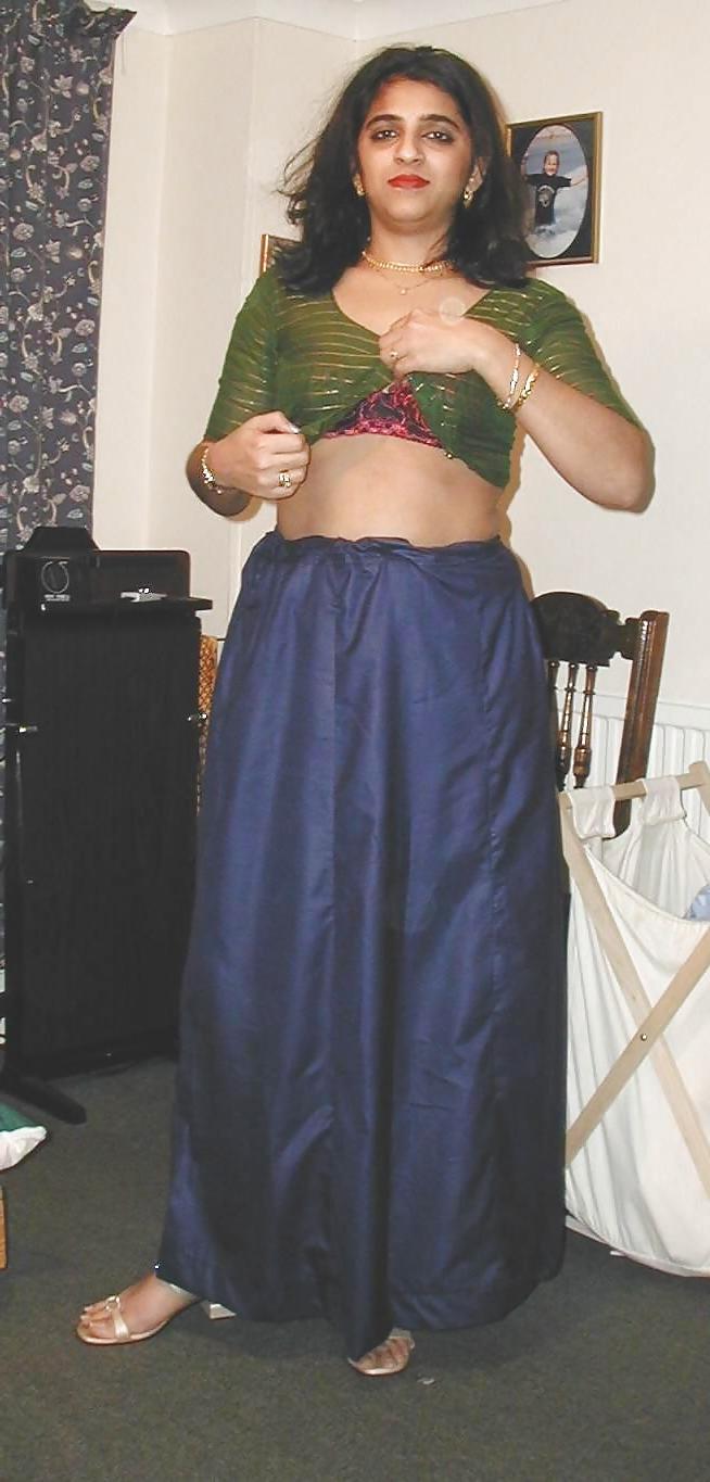 25P Hairy Paki Milf