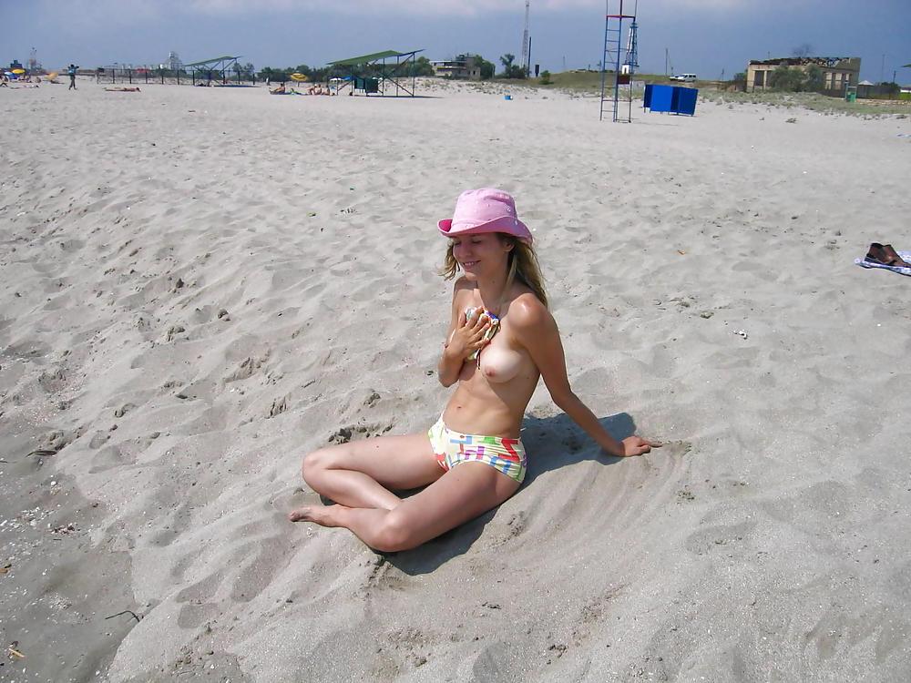 15P Nude beach 2