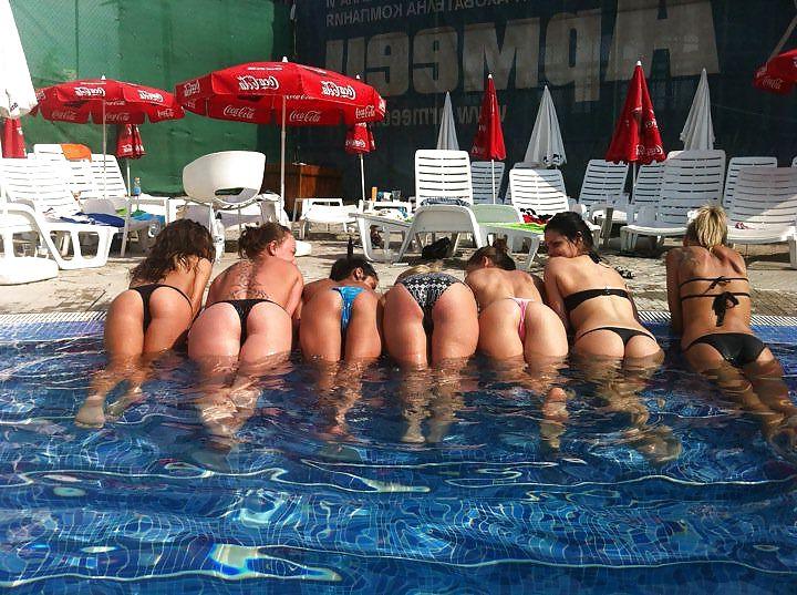 25P Bulgarian Beach Girls from Black Sea - VII