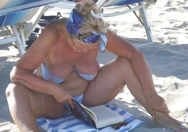 25P Beautiful Beach Matures and Grannies by Voyeur TROC