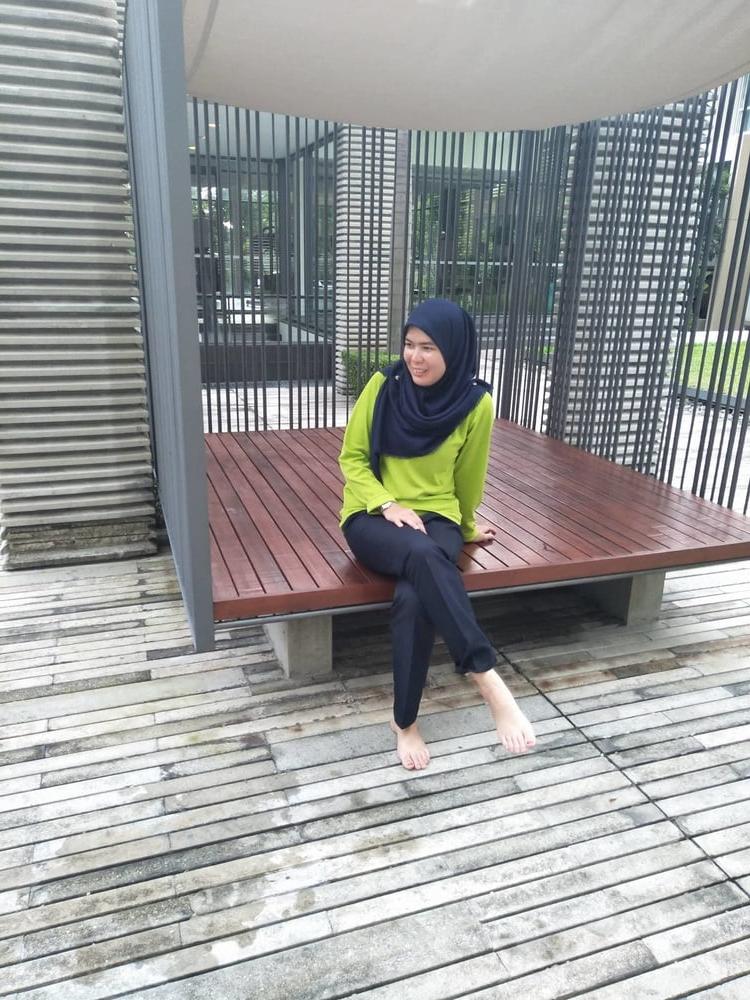 18P Suriati Ismail - MILF Melayu Legend (PREVIEW 2)
