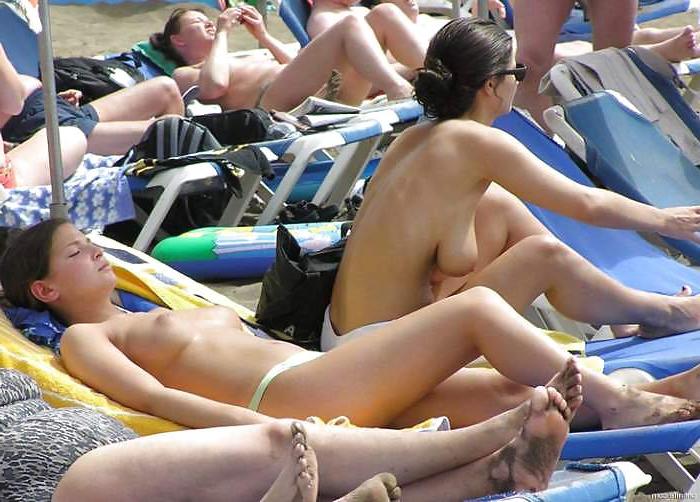 15P Nice beach, bikini and pool girls 9