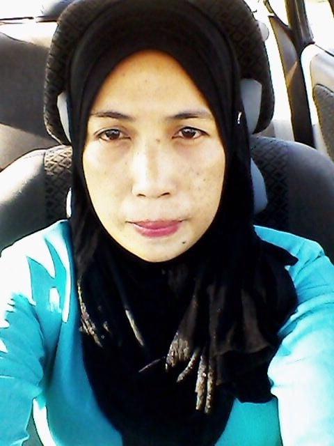 25P Malay MILF Chef Suhaila - Part 1