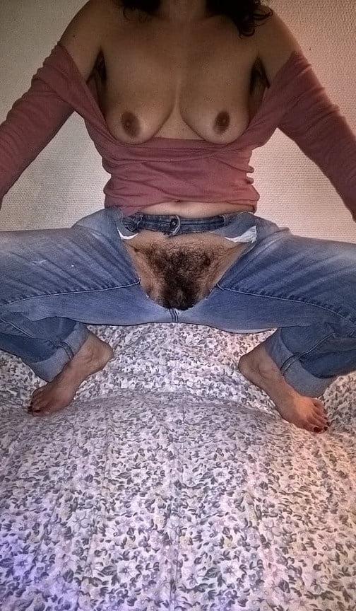 13P hairy pussy 2