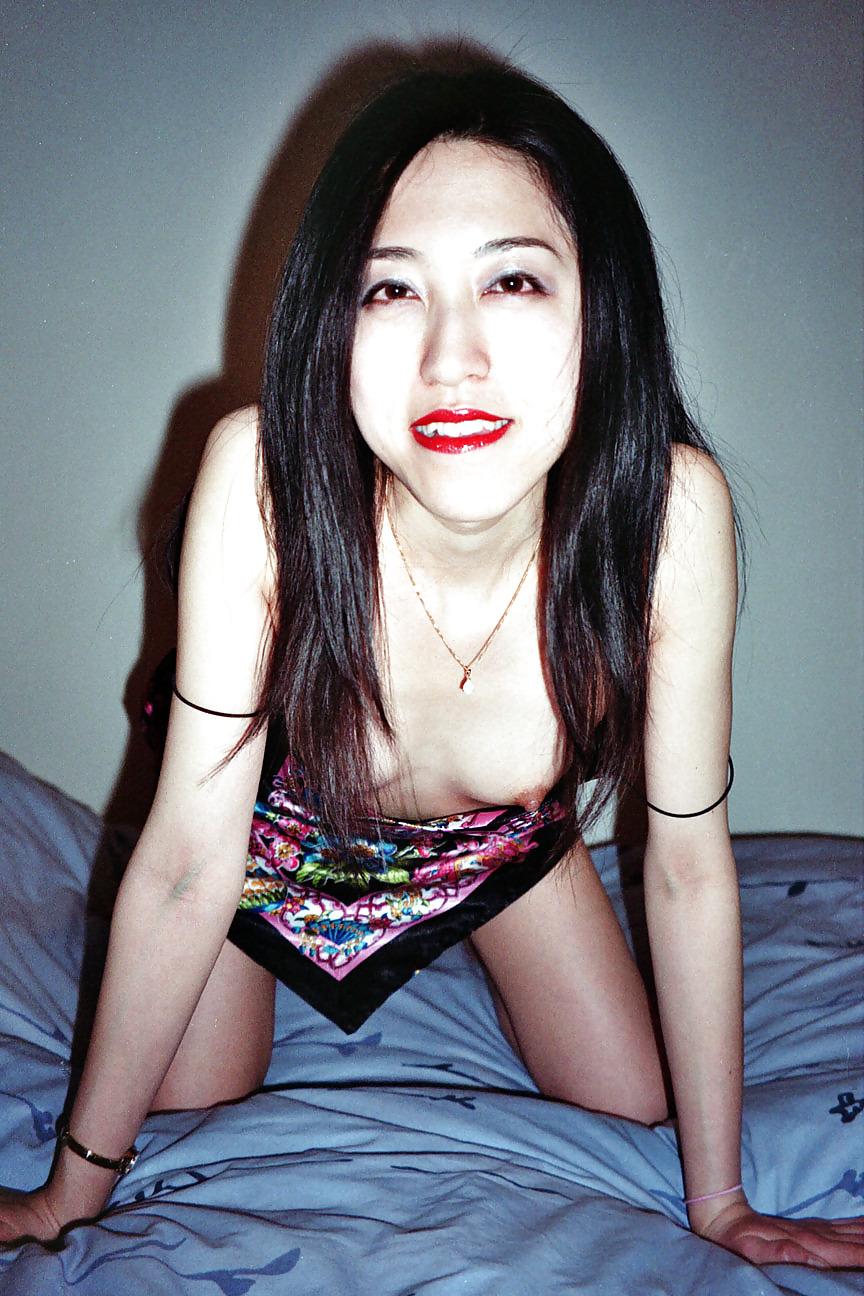 20P JAPANESE MILF 1