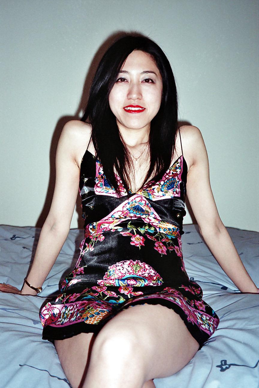20P JAPANESE MILF 1