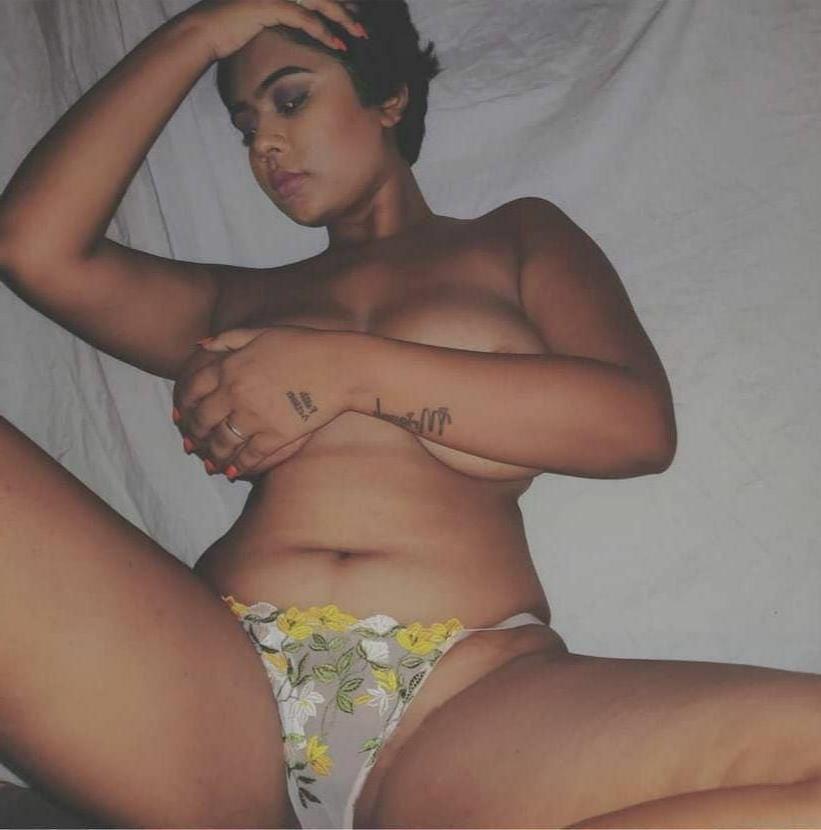 25P Desi unseen babe 106