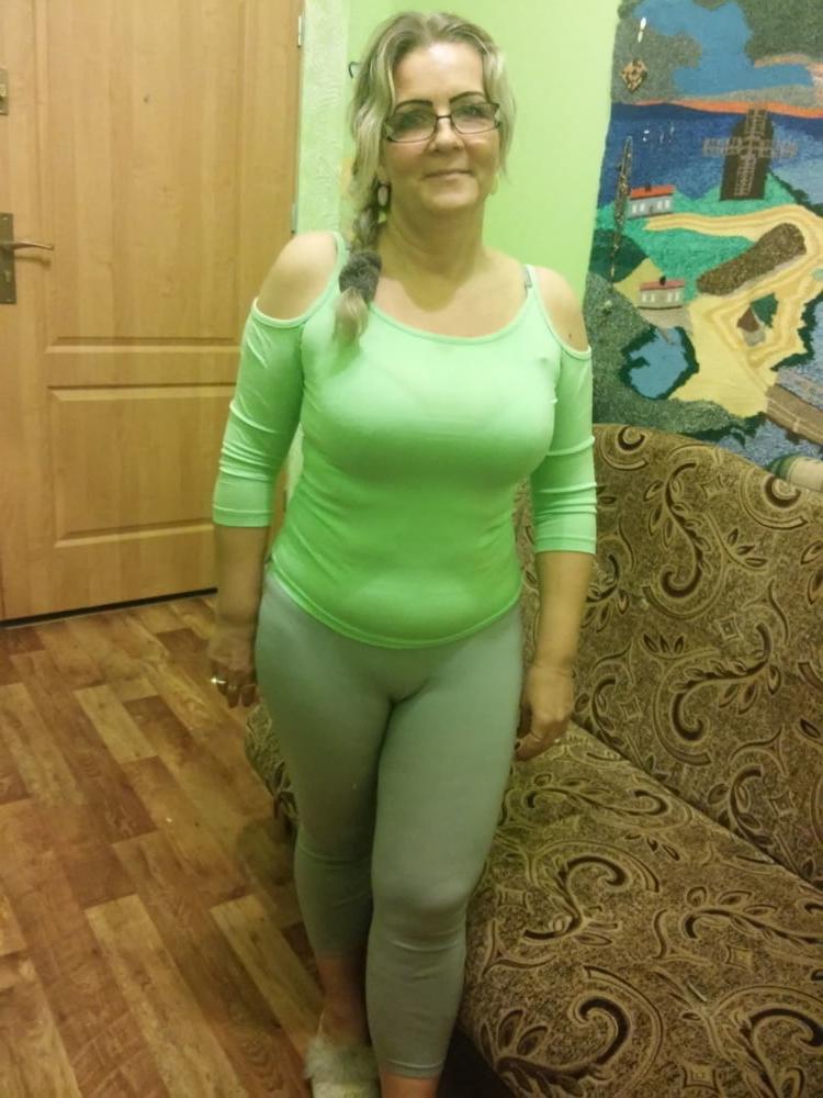 25P Gorgeous and Busty Mature Ladies 4