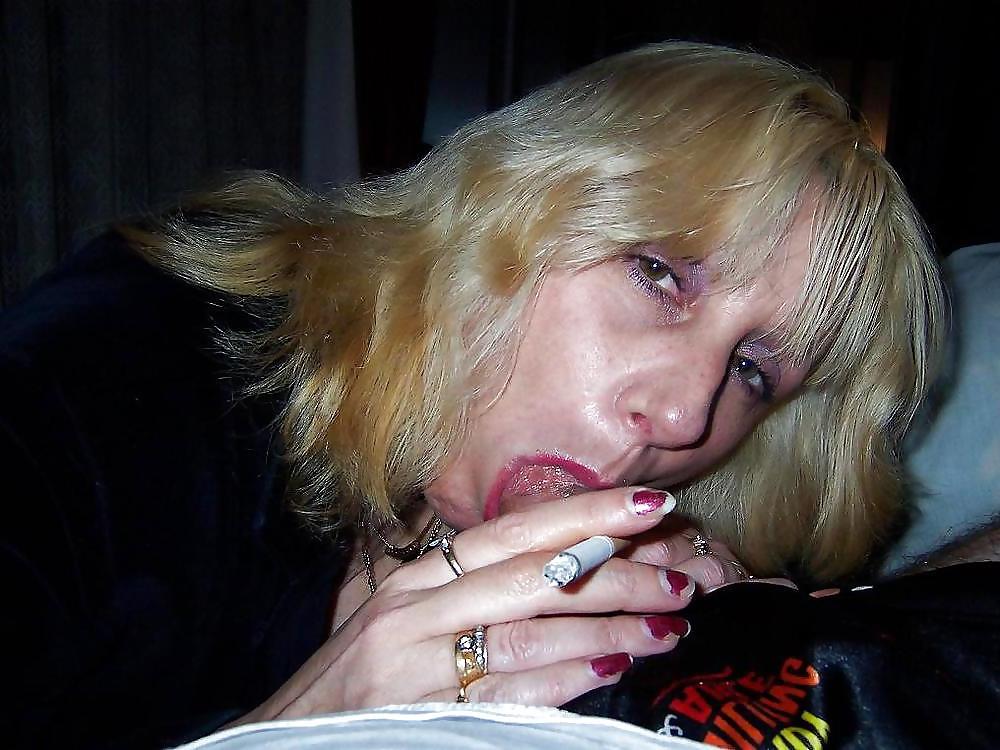 25P Wedding Ring Swingers #84: Suck a stranger