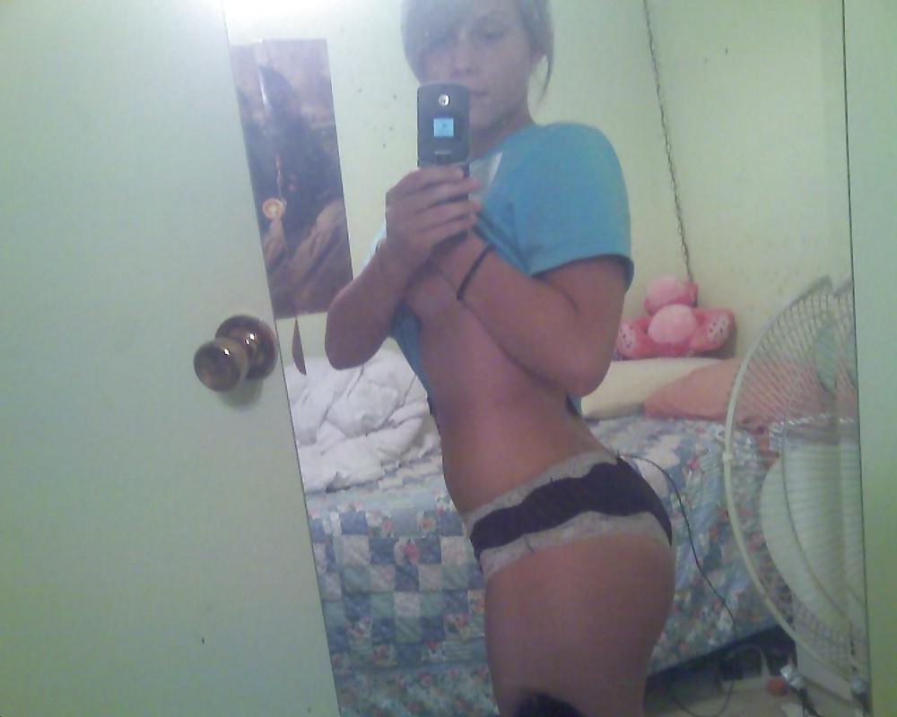 15P Busty Self Shot Brunette