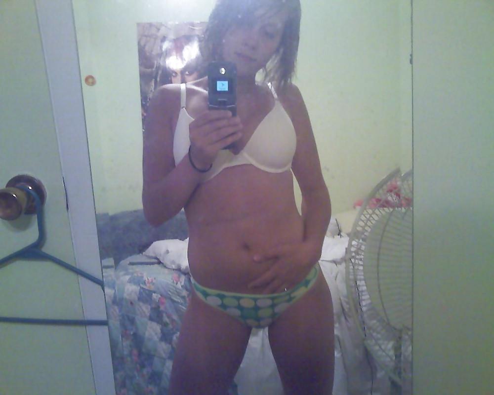 15P Busty Self Shot Brunette
