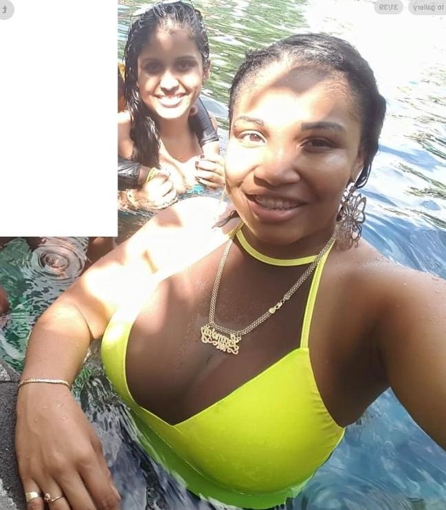 16P Busty Amateur 25
