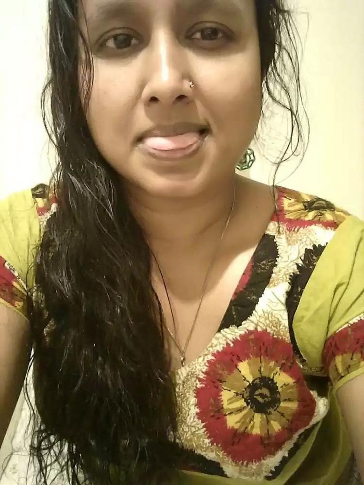 25P Desi aunty