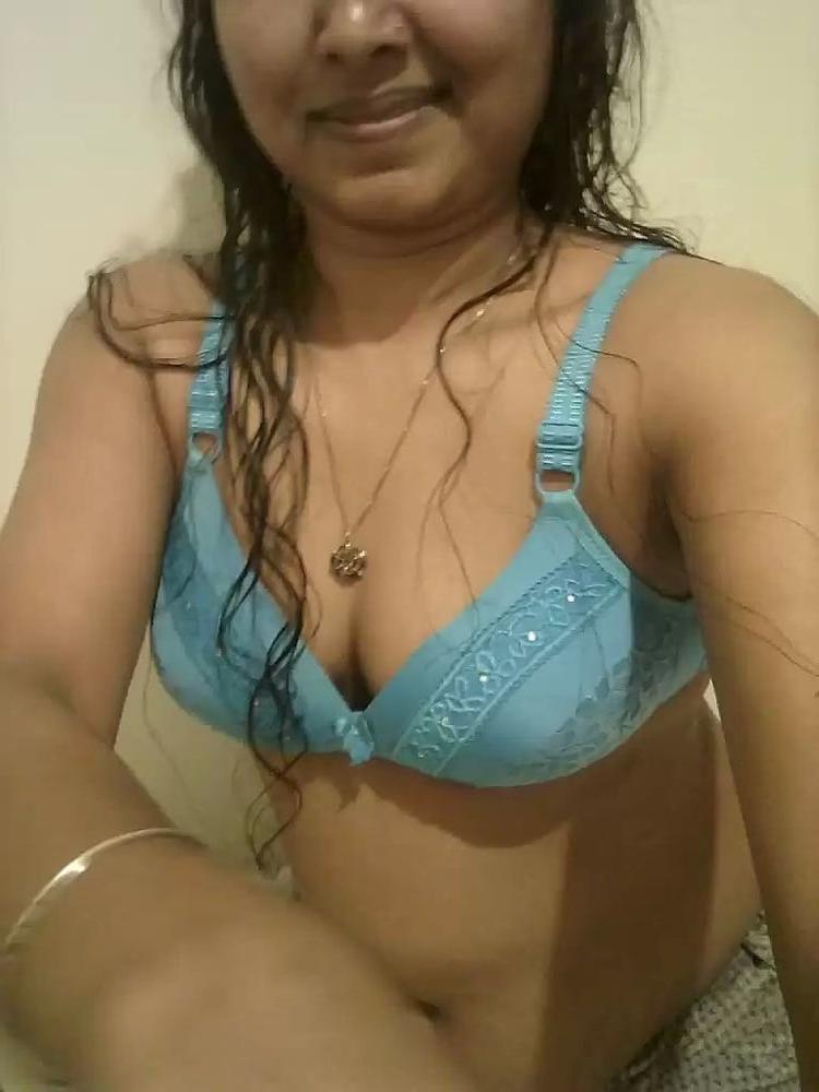 25P Desi aunty
