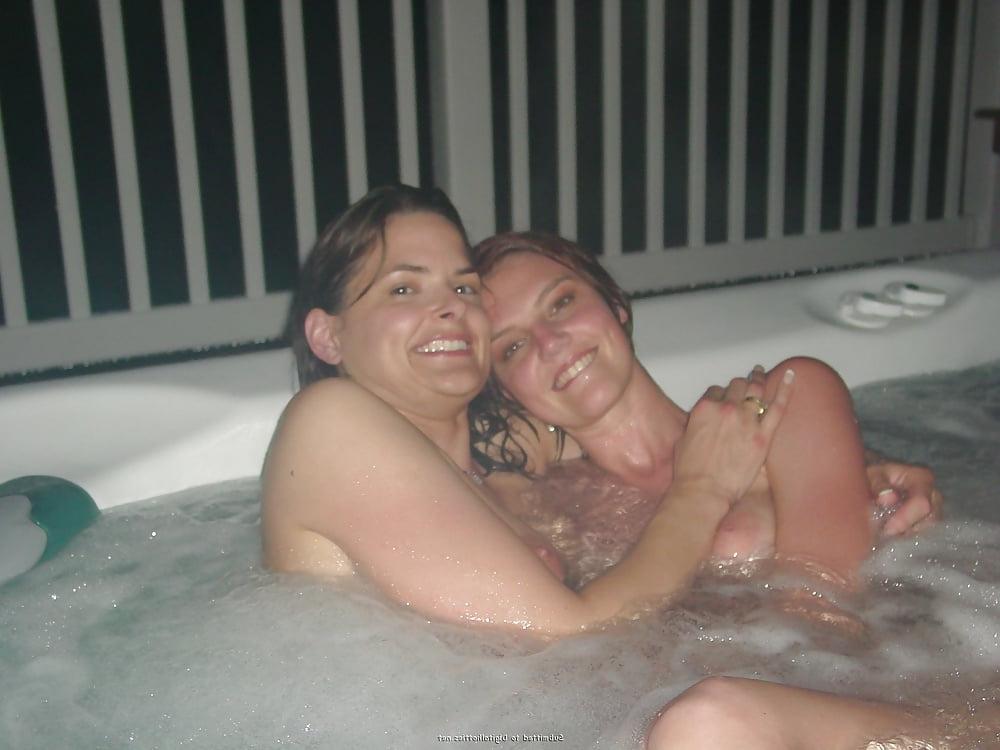 25P Wife With Wife #2152 Wedding Ring Swingers