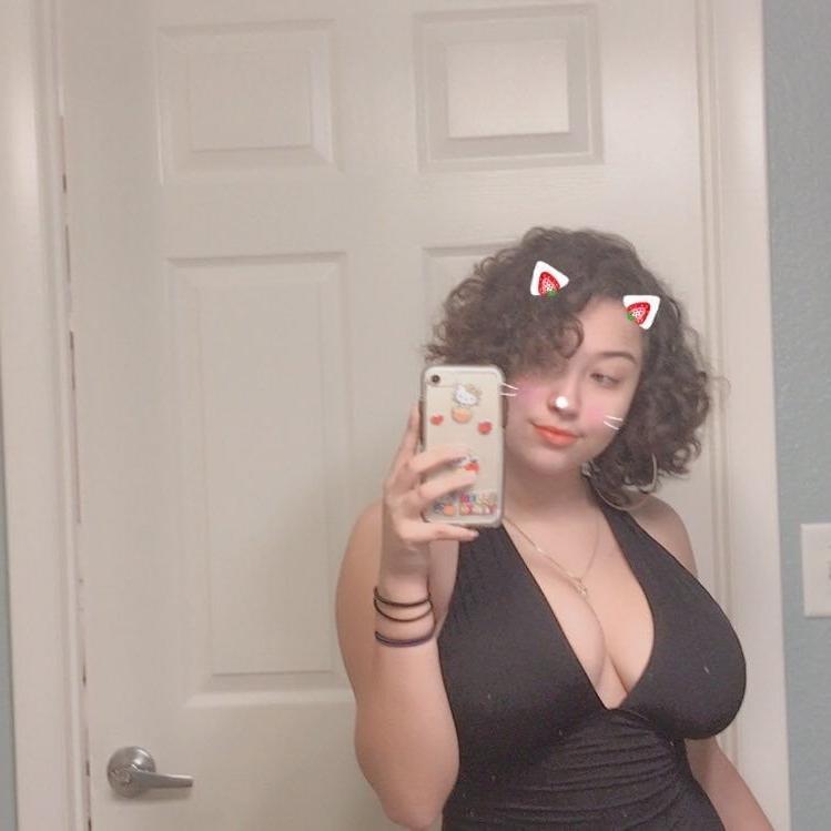 18P BUsty Amateur 24
