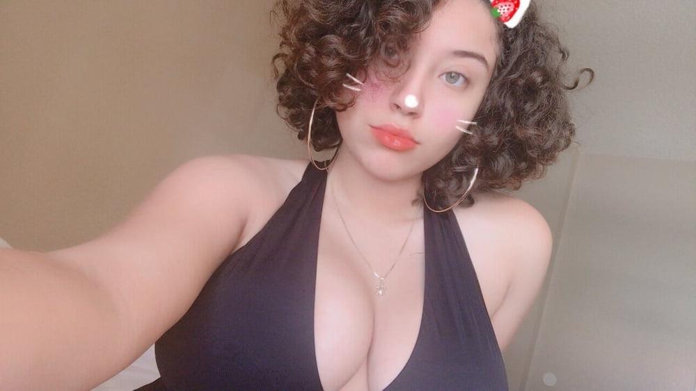 18P BUsty Amateur 24
