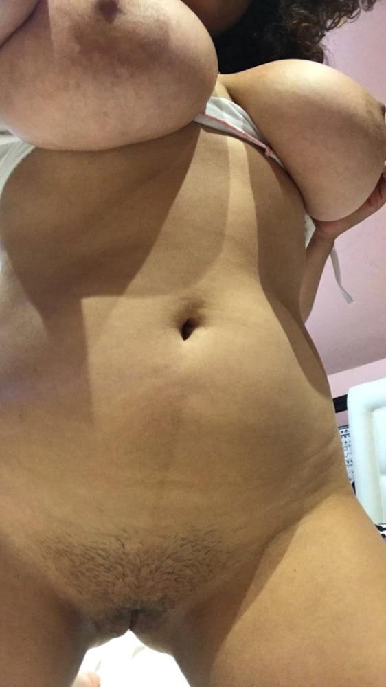 18P BUsty Amateur 24