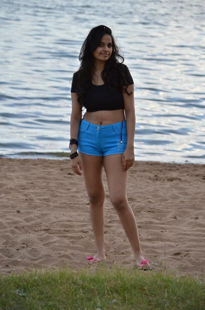 8P Big busty desi ass show off bikini lingerie (86)