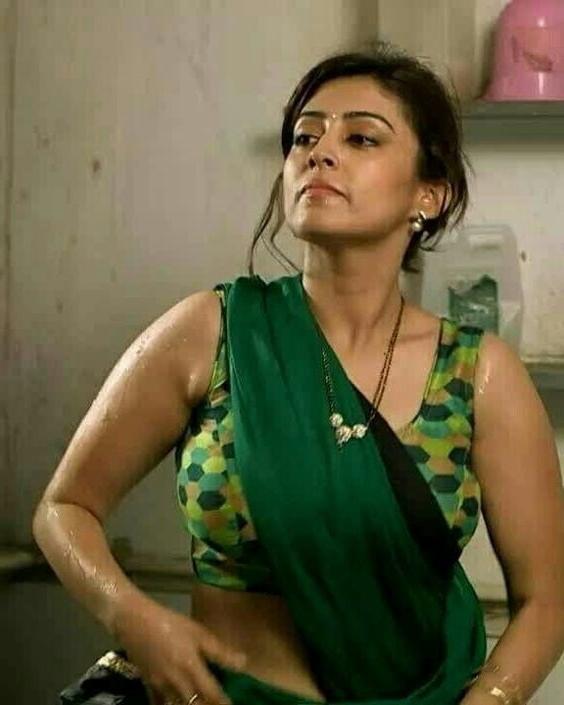 15P hot desi randi milf's
