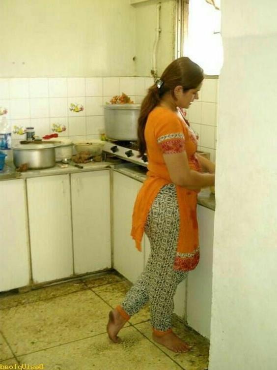 15P hot desi randi milf's