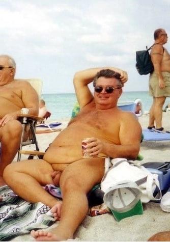 22P 2 OLD MAN AND VERY SMALL COCK AND BEACH