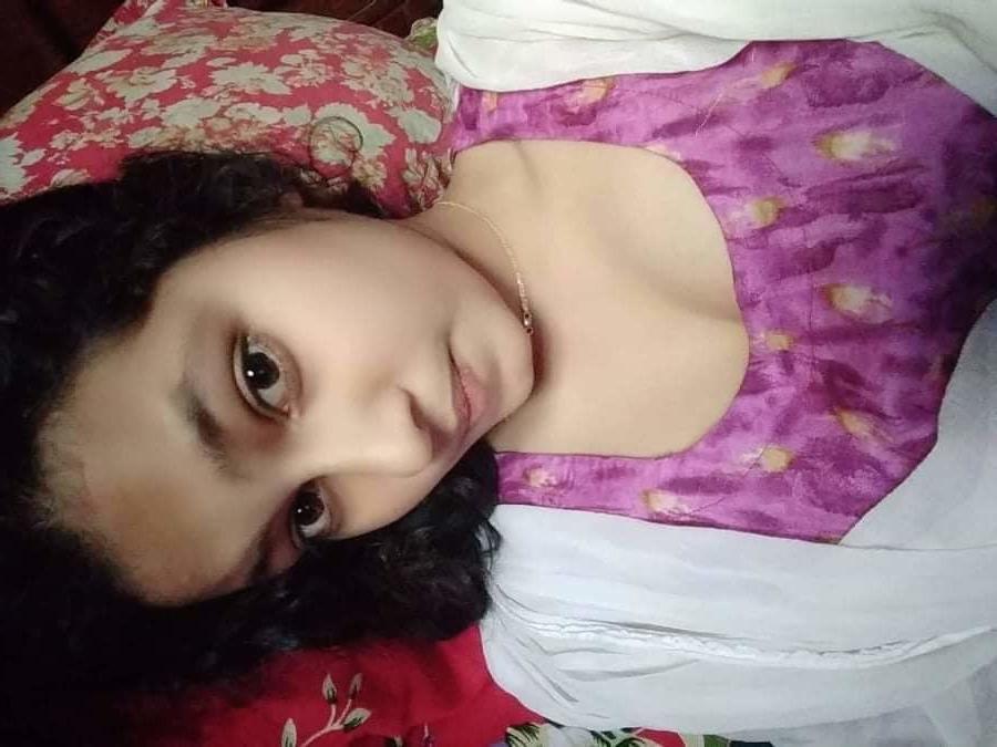 25P Unseen Desi showing Asset 083