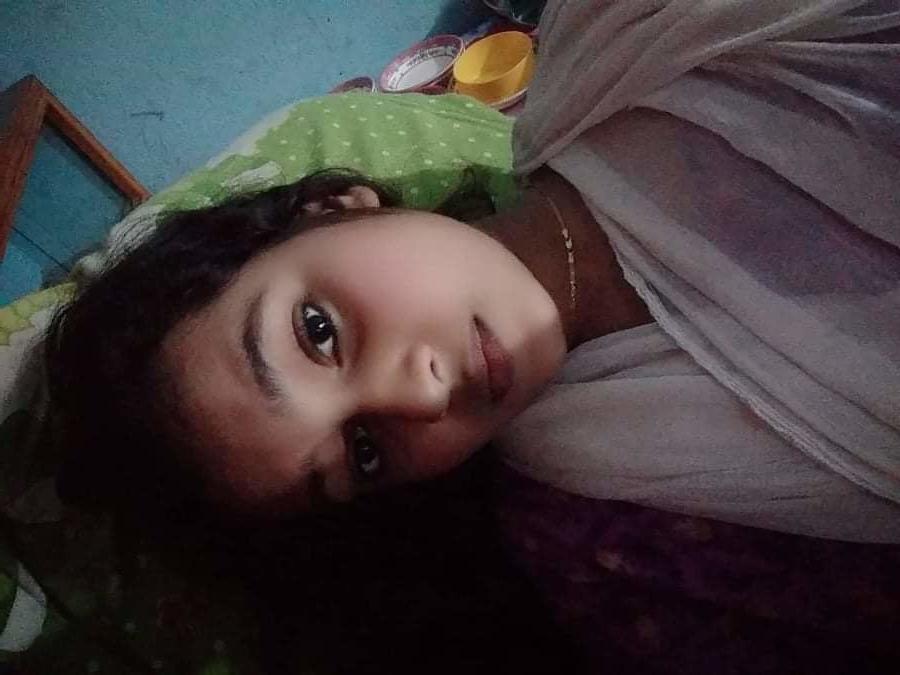 25P Unseen Desi showing Asset 083