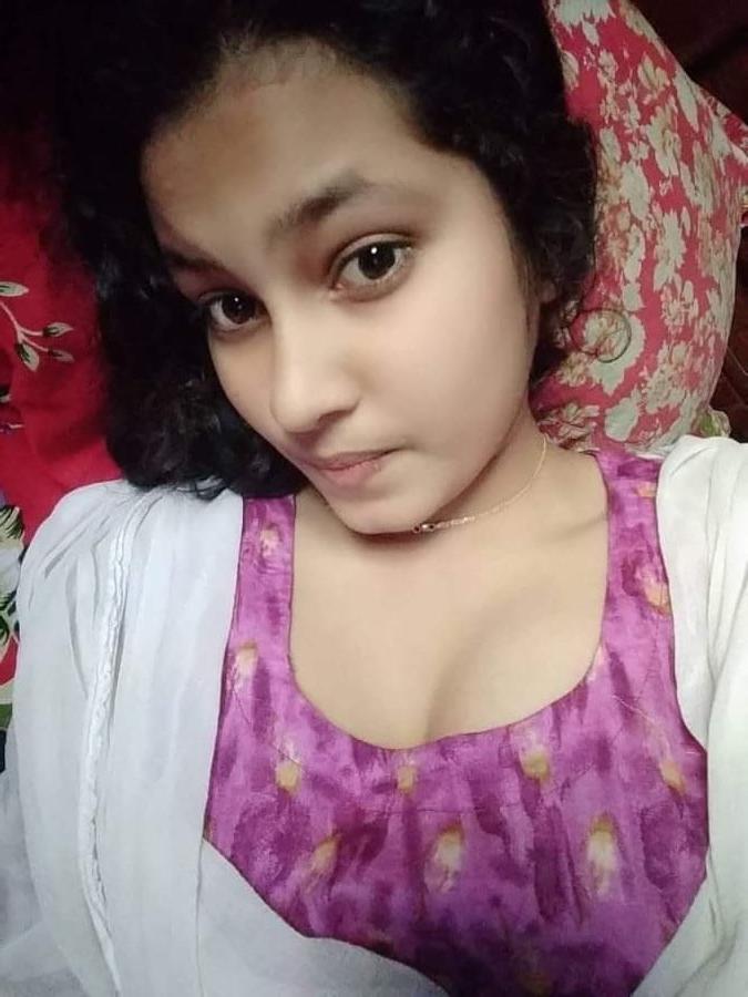 25P Unseen Desi showing Asset 083