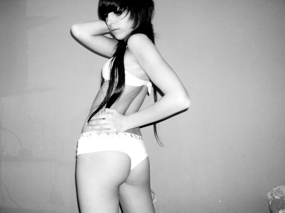 25P 2 Hot Webcam teen Lesbians