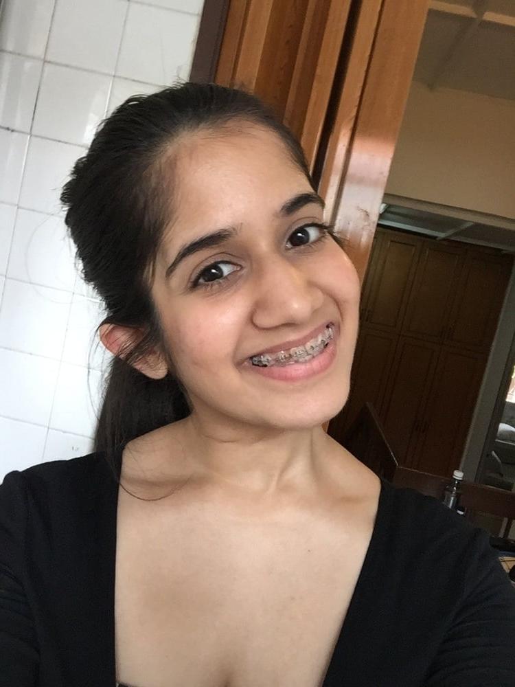 25P Unknown Desi Girl 011 (leaked semi-nudes)