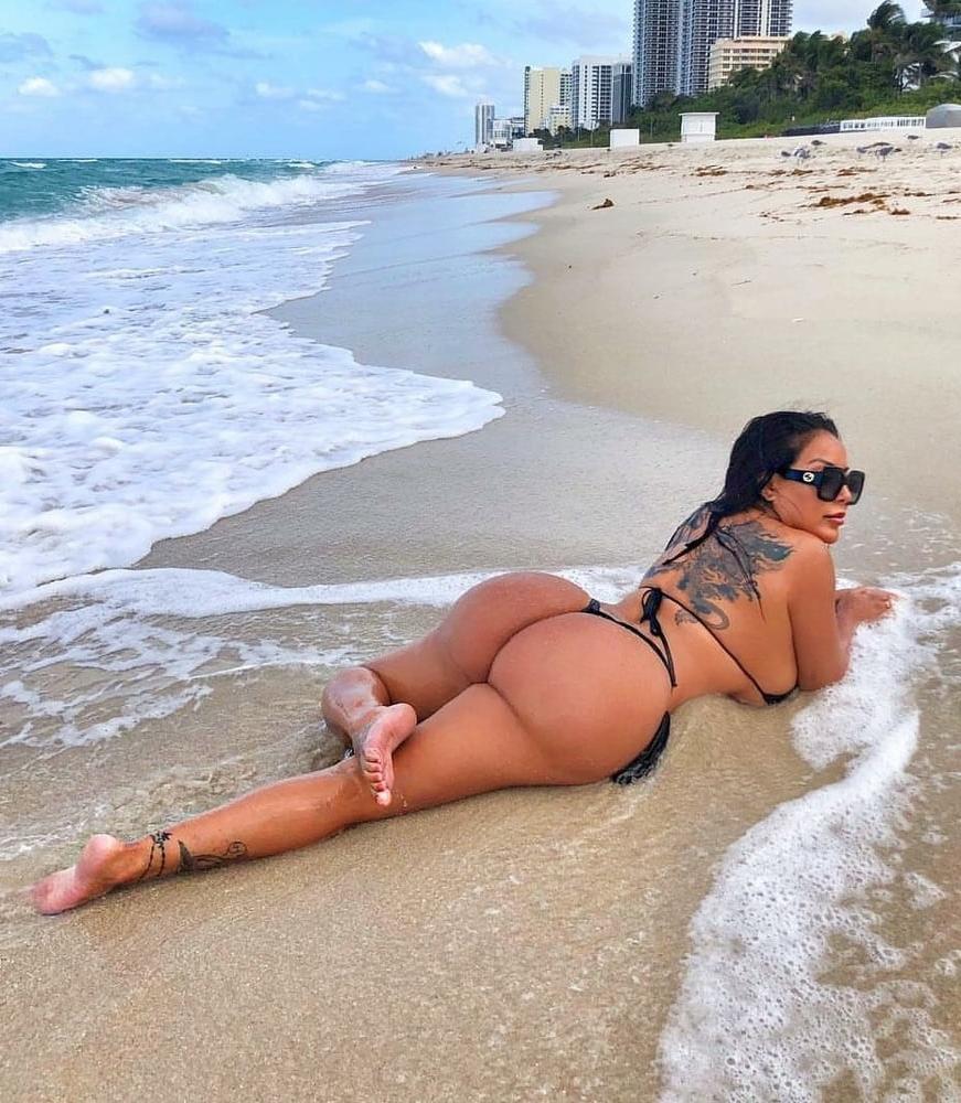 25P Insatiable pics of D - Beauty women 2