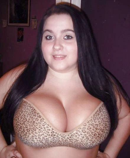 25P Busty Random Beauty3 (must see)