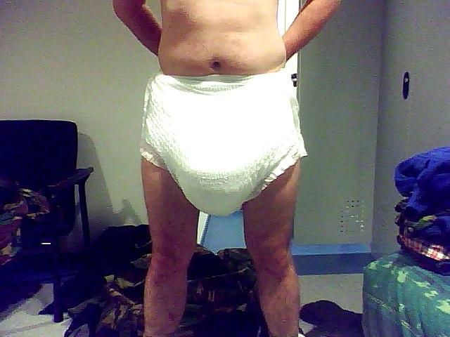 9P Sissy diaper