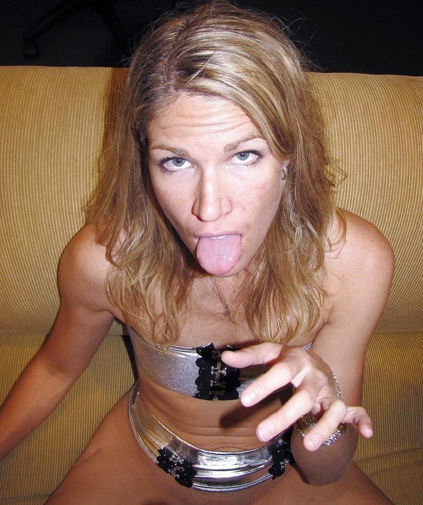 25P moms so fuckin flat 2