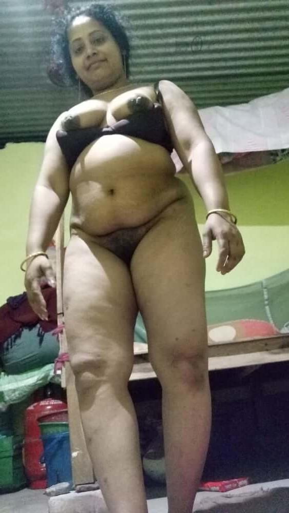 12P INDIAN DESI PIC FULL SET 15