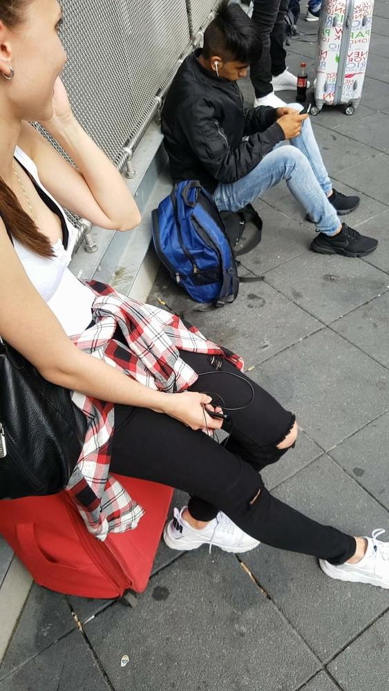 25P Downblouse &amp; Nipple Peeks 238