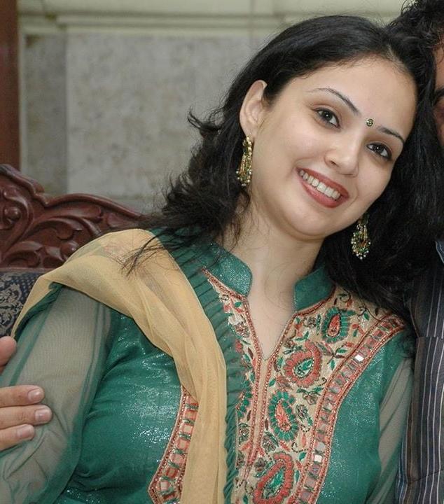 25P DESI ANGELS -- 35 (AGE 20 TO 70)