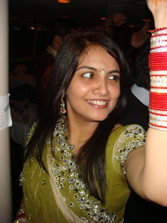24P DESI ANGELS -- 34 (AGE 20 TO 70)