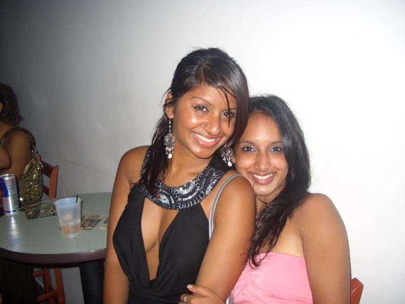 24P DESI ANGELS -- 34 (AGE 20 TO 70)