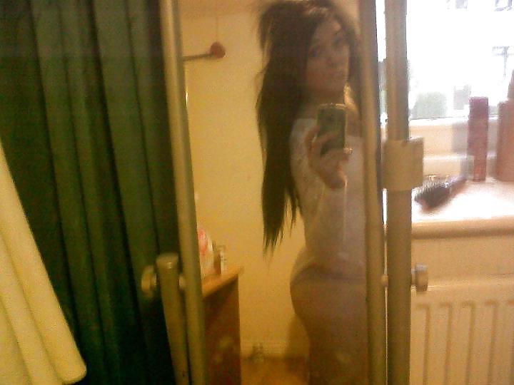 25P Naughty Naomi and her saucy self shots