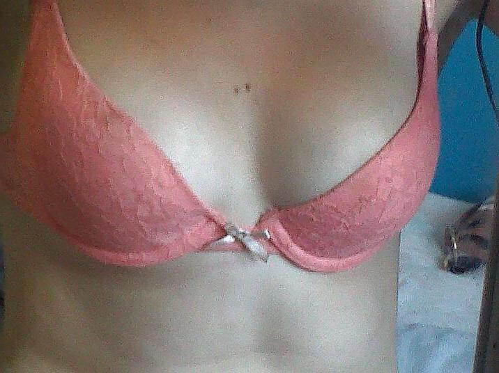 25P Naughty Naomi and her saucy self shots