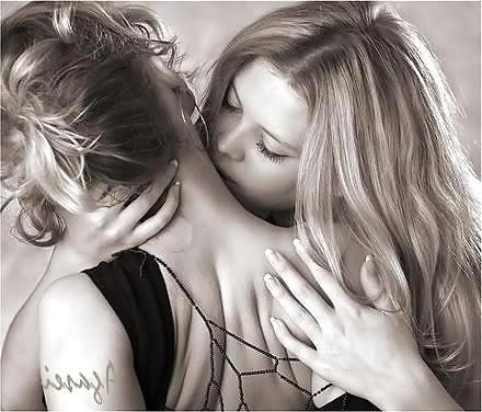 25P How Come All The Cool Girls Are Lesbians 1