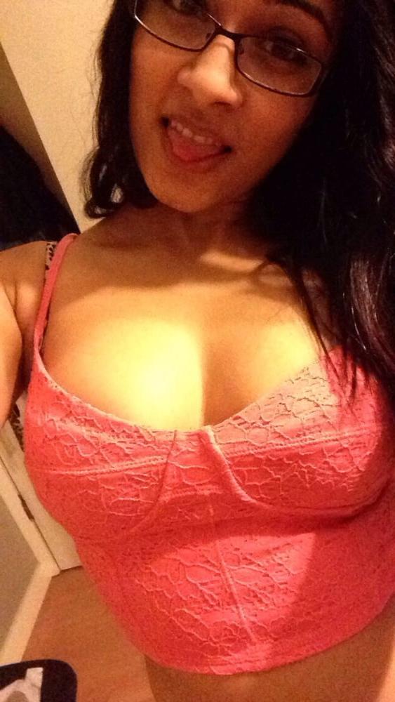 25P Young desi unmarried milf haves fun with camera (78)