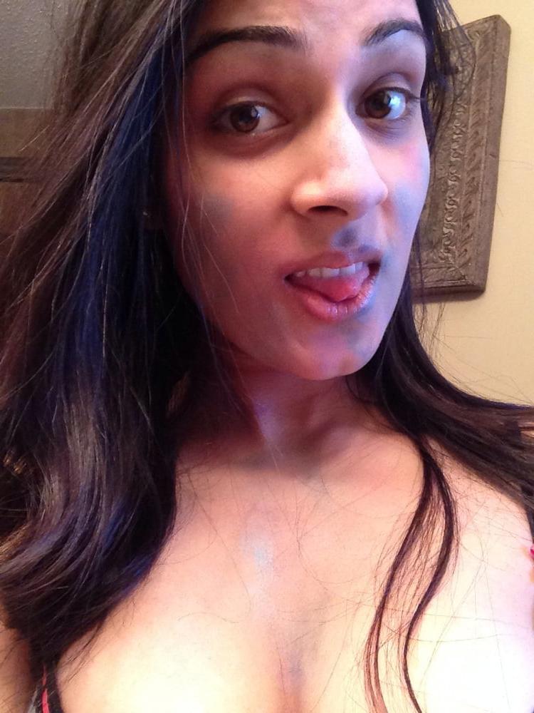 25P Young desi unmarried milf haves fun with camera (78)