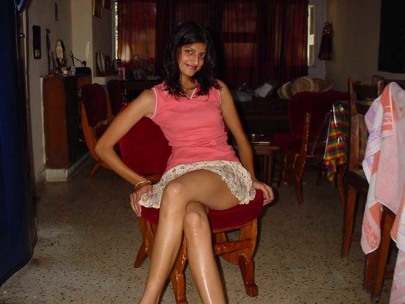 25P DESI ANGELS -- 31 (AGE 20 TO 70)