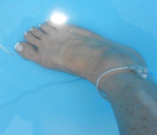 25P Foot Fetish
