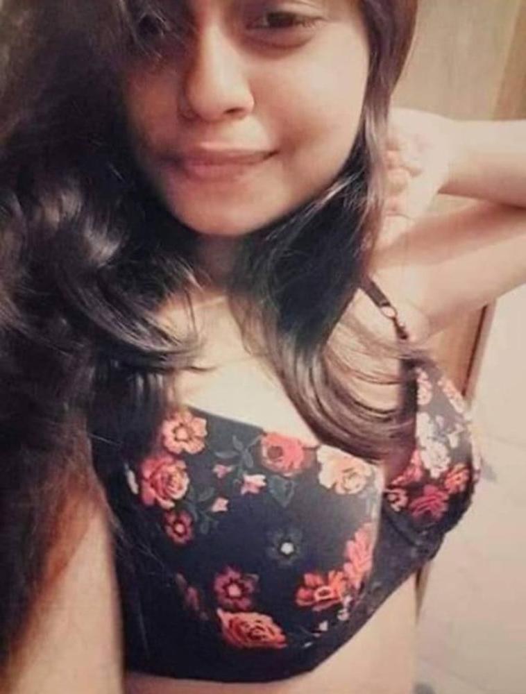 25P Unknown Desi Girl 010 (leaked nudes)