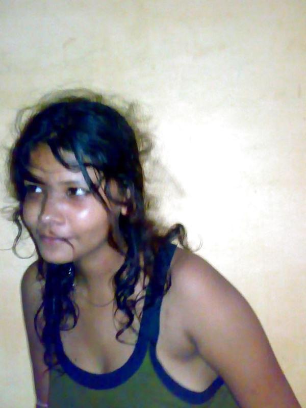 10P Desi Call girl