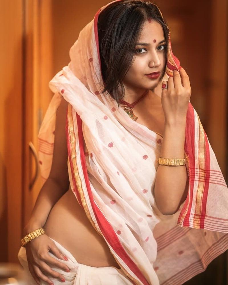 25P Unknown Desi Girl 009 (leaked nudes)